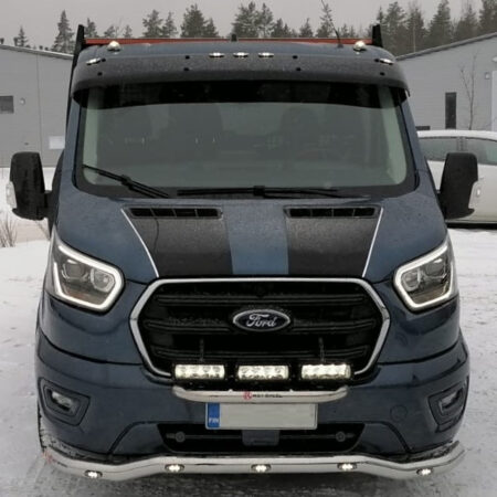 Kuvassa Pieni Lisävaloteline Ford Transit 2019-