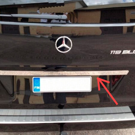 Kuvassa Takaluukun kormilista MB Vito W447, 2015-