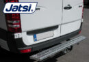 Kuvassa Astinlauta vetokoukulla MB Sprinter 2006-