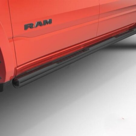 Kuvassa Kylkiputket askelmilla Dodge Ram 2019-, Musta