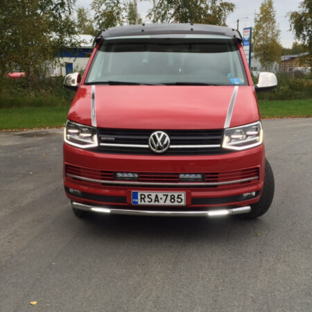 Kuvassa Aurinkolippa VW Transporter T5/ T6