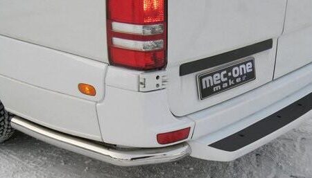 Kuvassa Takakulmaputket askelmallisiin autoihin MB Sprinter 2006-