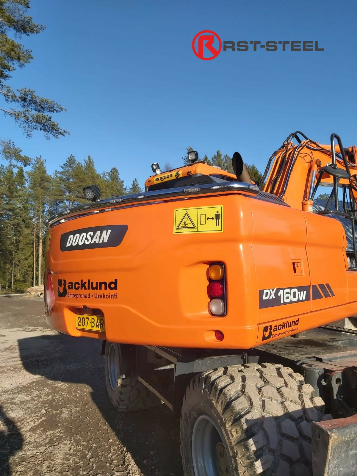 Lisävaloteline taakse / peräpuntin päälle Doosan DX160W - Image 2