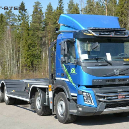 Kuvassa Lisävaloteline maskiin Volvo FMX