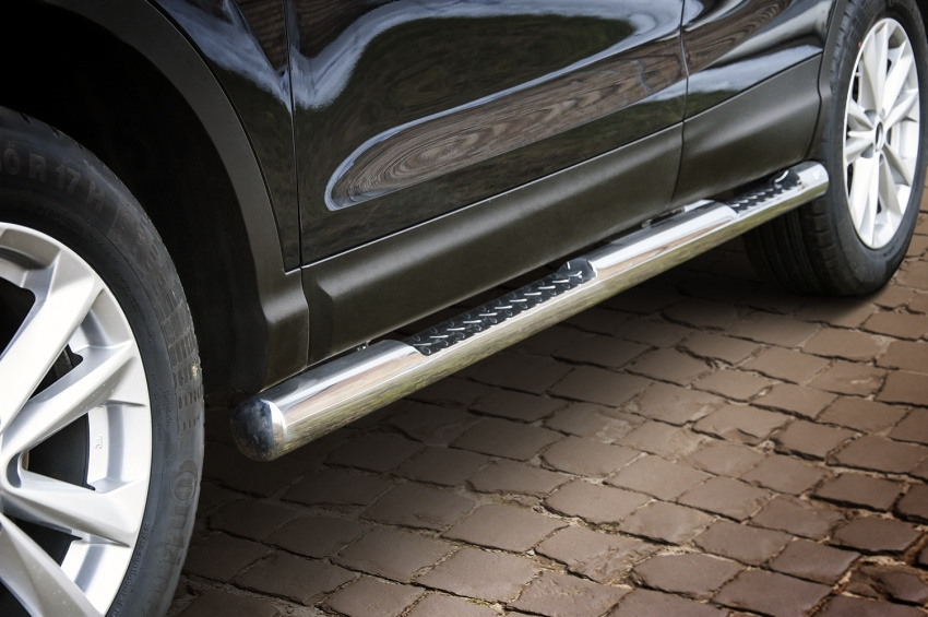 STEELER Kylkiputket askelmilla Nissan Qashqai 2013-
