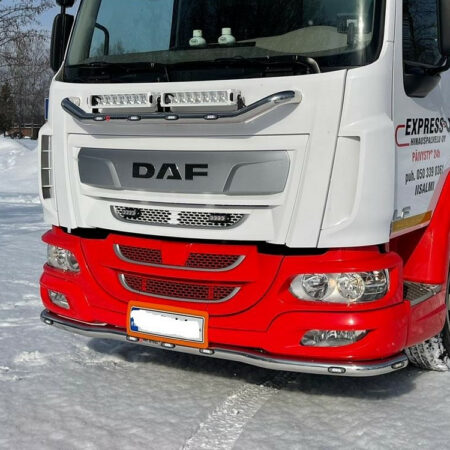 Kuvassa Auravaloteline DAF LF 2021-