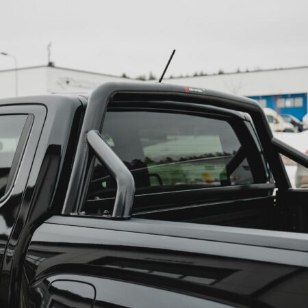 Kuvassa Lavakaari 76/60mm (lyhyet jalat) VW Amarok 2023-