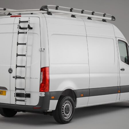 Kuvassa Takaovitikkaat AluminiumLadder MB Sprinter 2018-