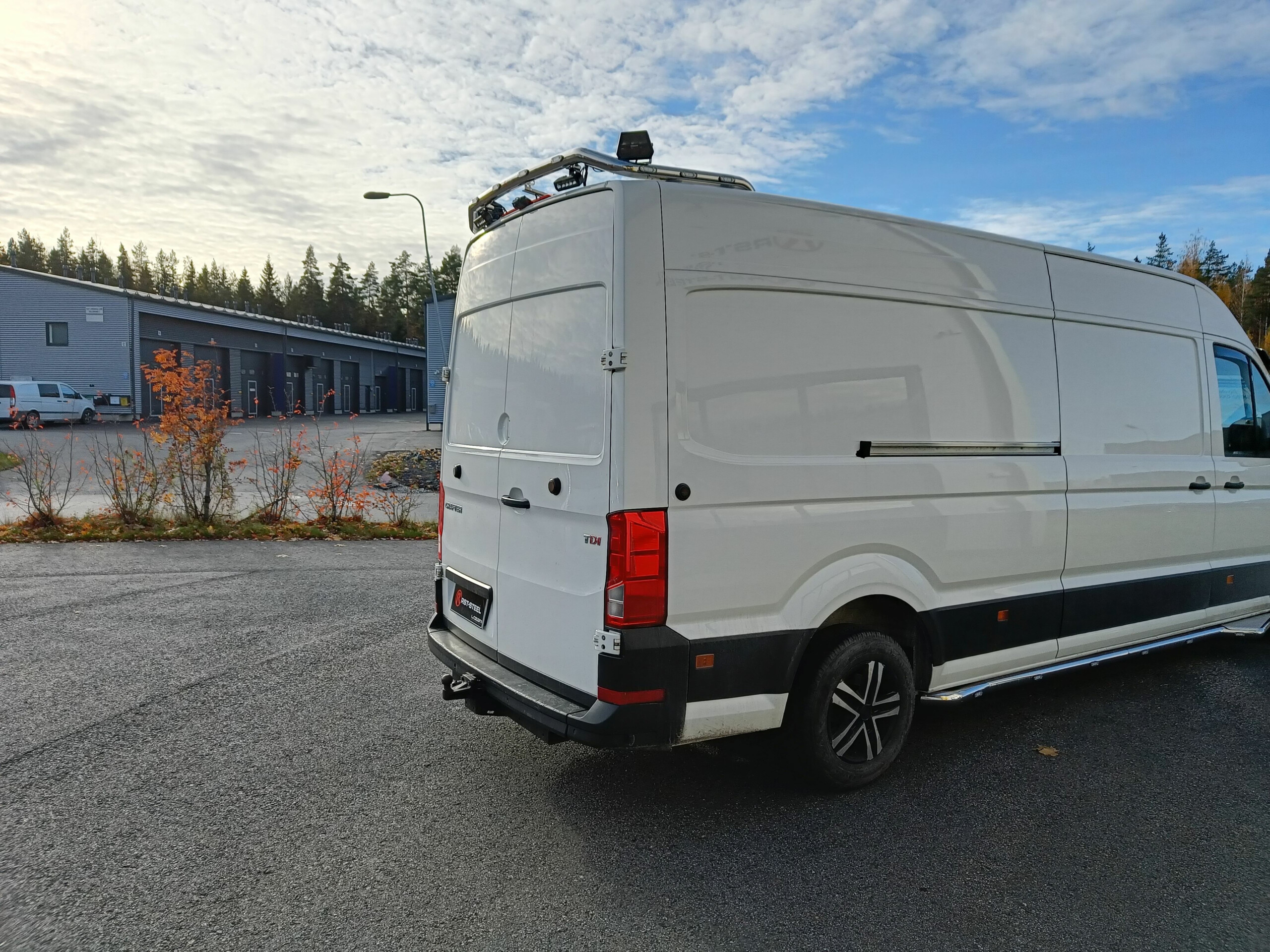 Työvaloteline taakse VW Crafter 2017- - Image 3