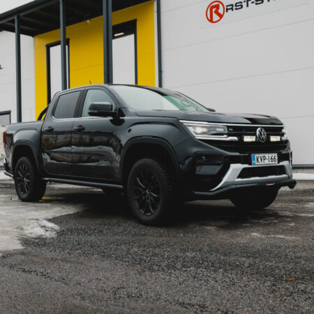 Kuvassa Kylkiputket VW Amarok 2023-