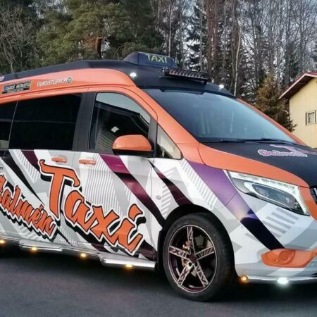 Kuvassa Astinlaudat MB Vito 2015- LWB