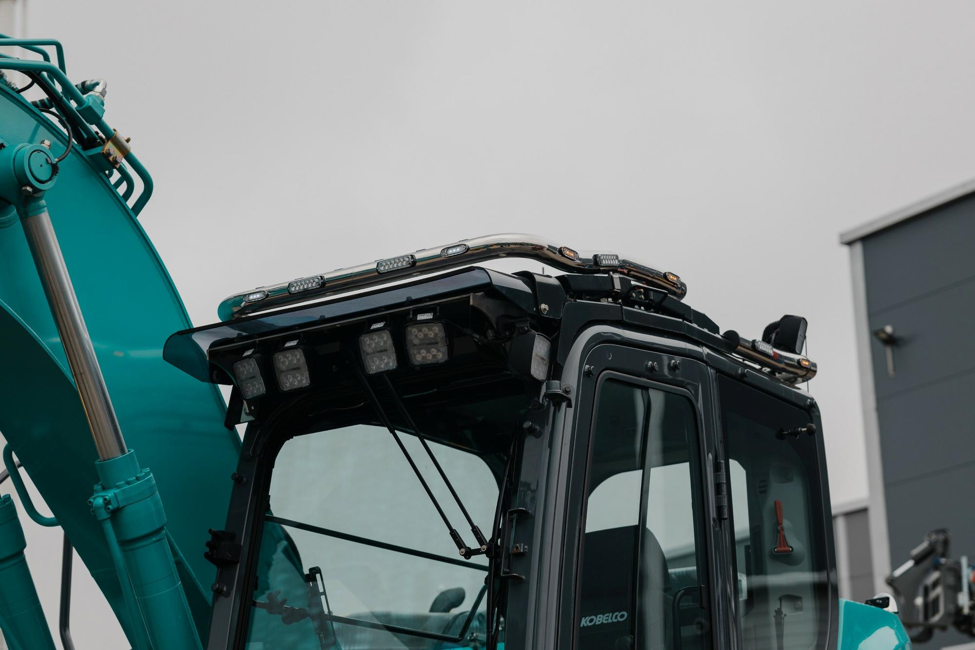 Valoteline katolle Kobelco 7-sarja, lyhyt ohjaamo