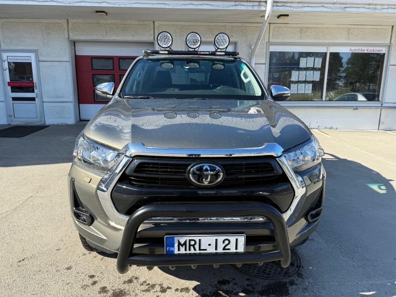 Kattovaloteline Toyota Hilux Extra Cap 2017- - Image 2