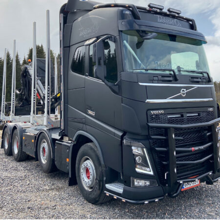 Karjapuskuri Dakar Volvo FH4