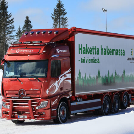 Lisävaloteline katolle MB Actros BigSpace