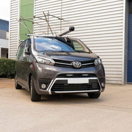 Lisävalopaketti puskuriin Toyota Proace 2016- Linear-sarjan valoilla