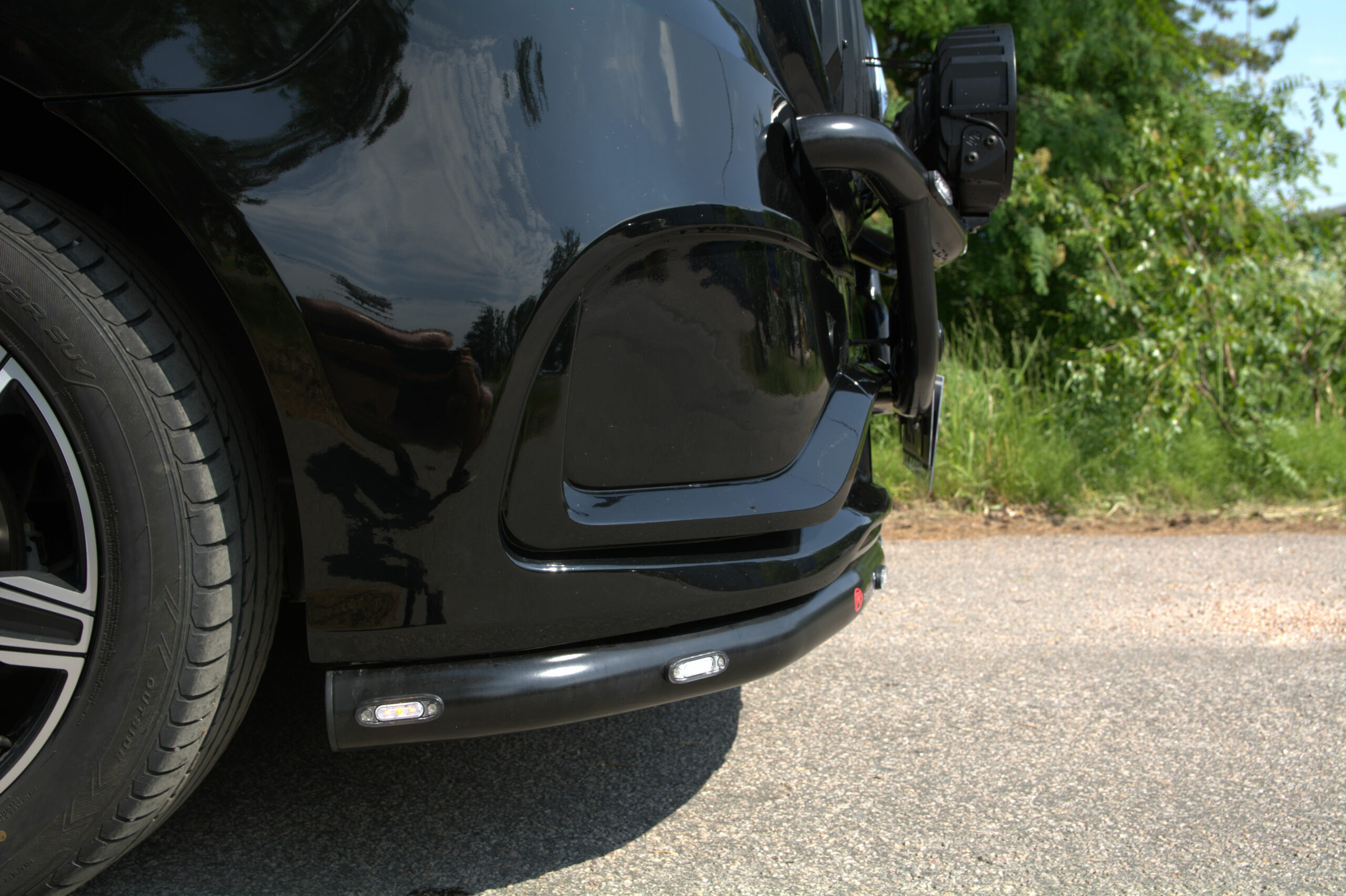 Etupuskurin suojarauta MB Sprinter 2018-AMG ETUPUSKURI - Image 3