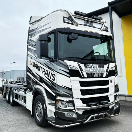Valoteline katolle, jatkoilla (20HS45/53), Scania NG 17- Highline