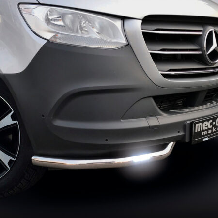 Etukulmaputket MB Sprinter 2018- W907 ja W910