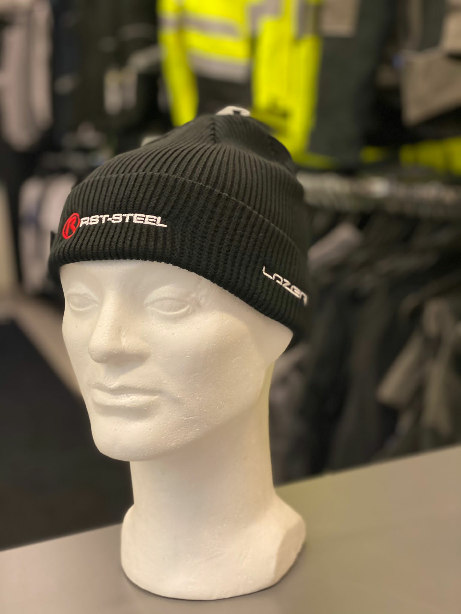 RST-Steel pipo, Logoilla