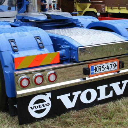 Takavalopalkki 2400x250mm (6xJokon takavaloille)