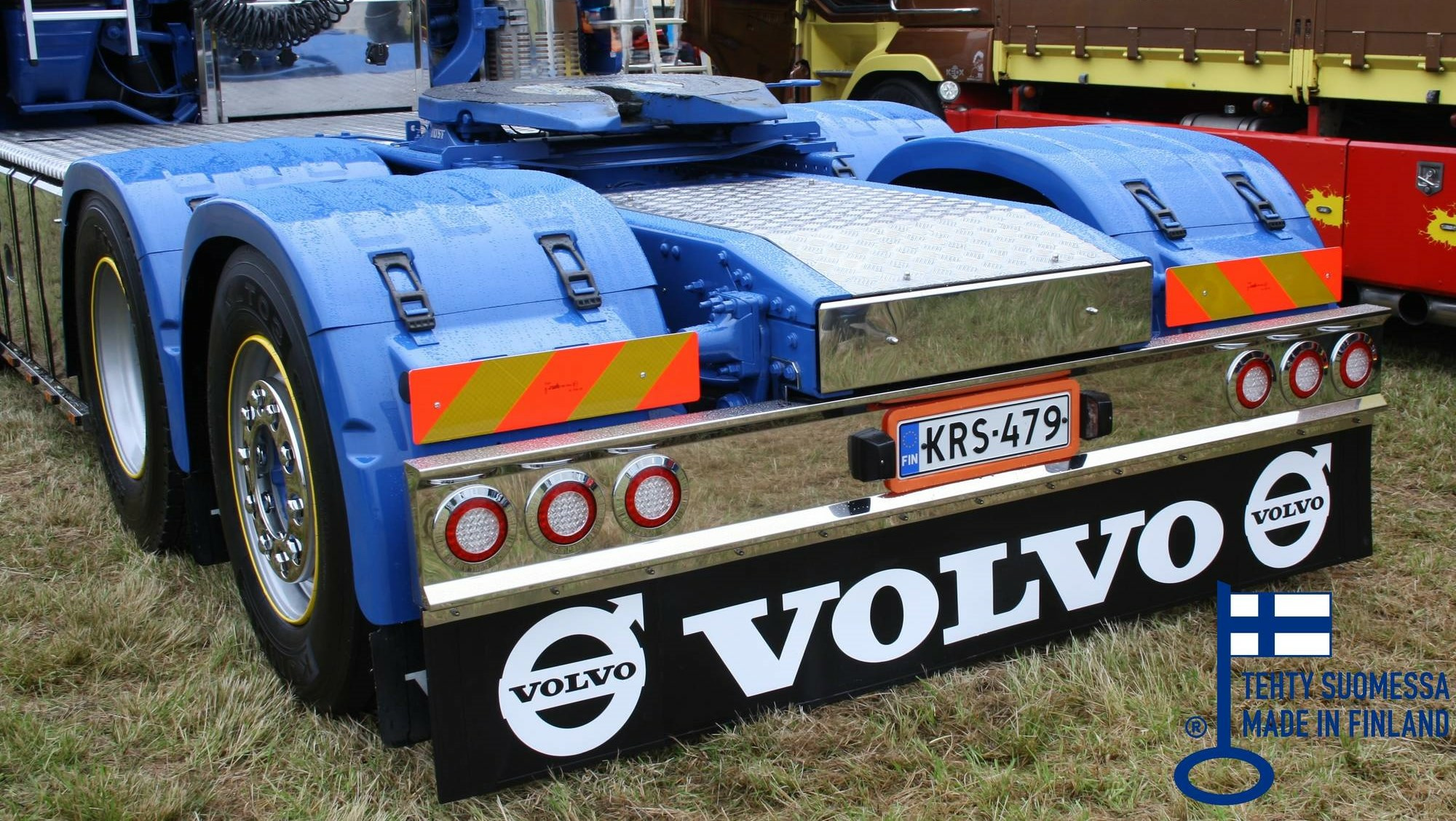 Takavalopalkki 2400x250mm (6xJokon takavaloille)