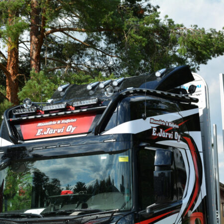 Lisävaloteline katolle sivujatkoilla (20HS12) Scania NG