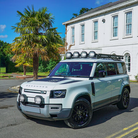 Lazer Lisävalopaketti puskuriin Land Rover Defender 2020-
