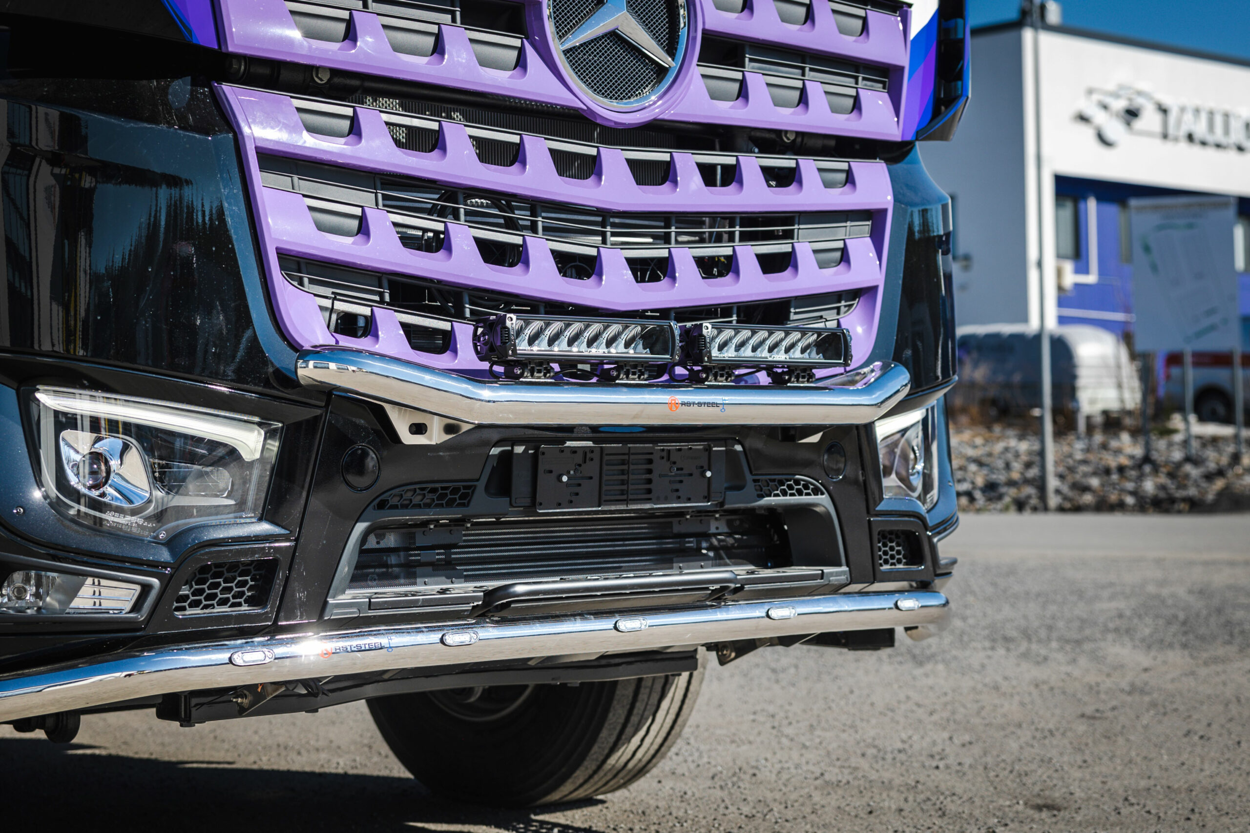 Etuhelmaputki MB Arocs, Maansiirtopuskureihin - Image 3