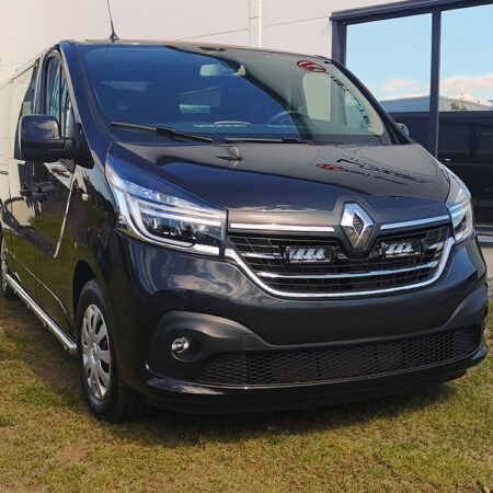 Lazer Grille Kit Renault Trafic 2019- Triple-R 750 lisävaloilla