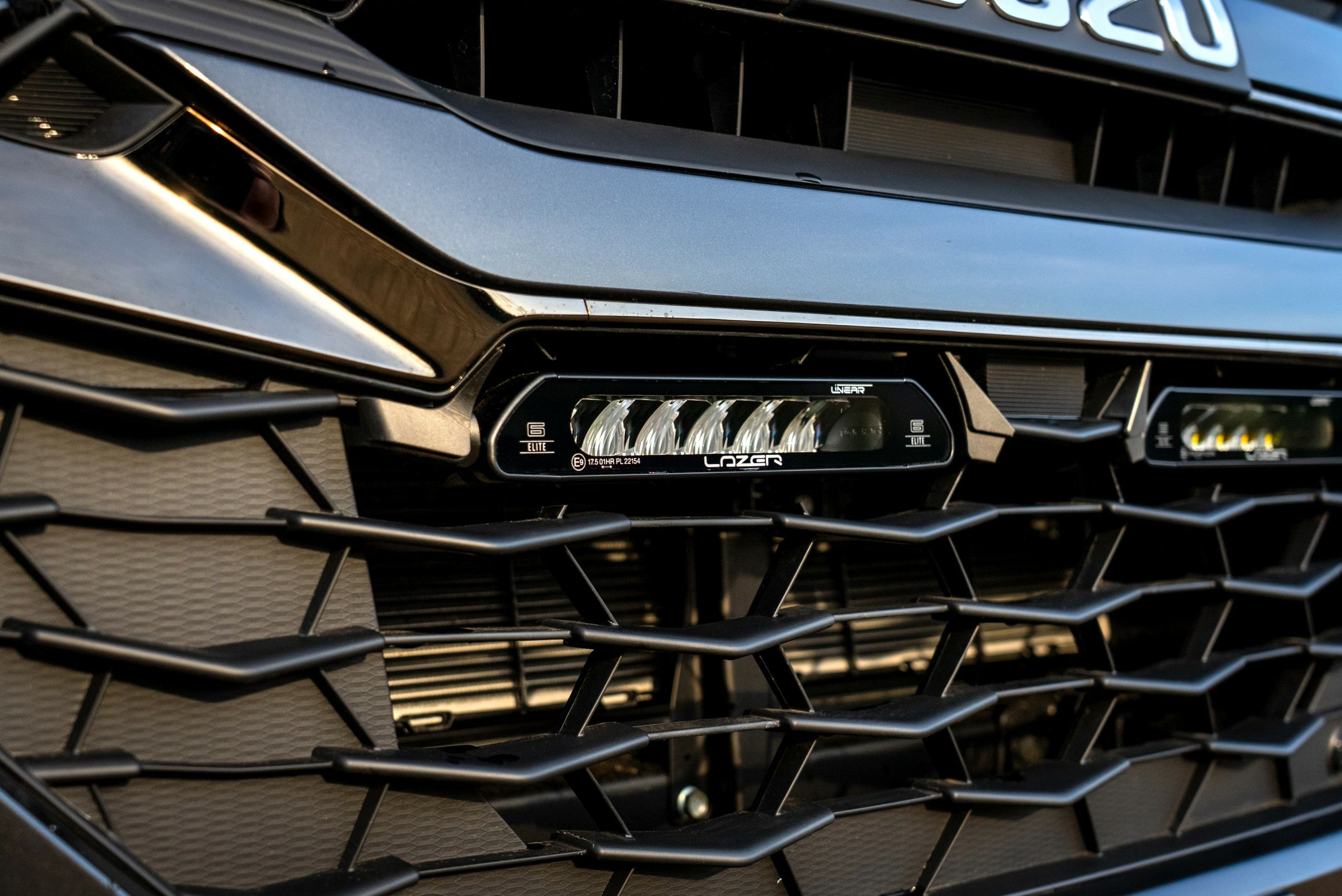 Lazer Grille Kit Isuzu D-Max 2025- (Linear 6) - Image 4