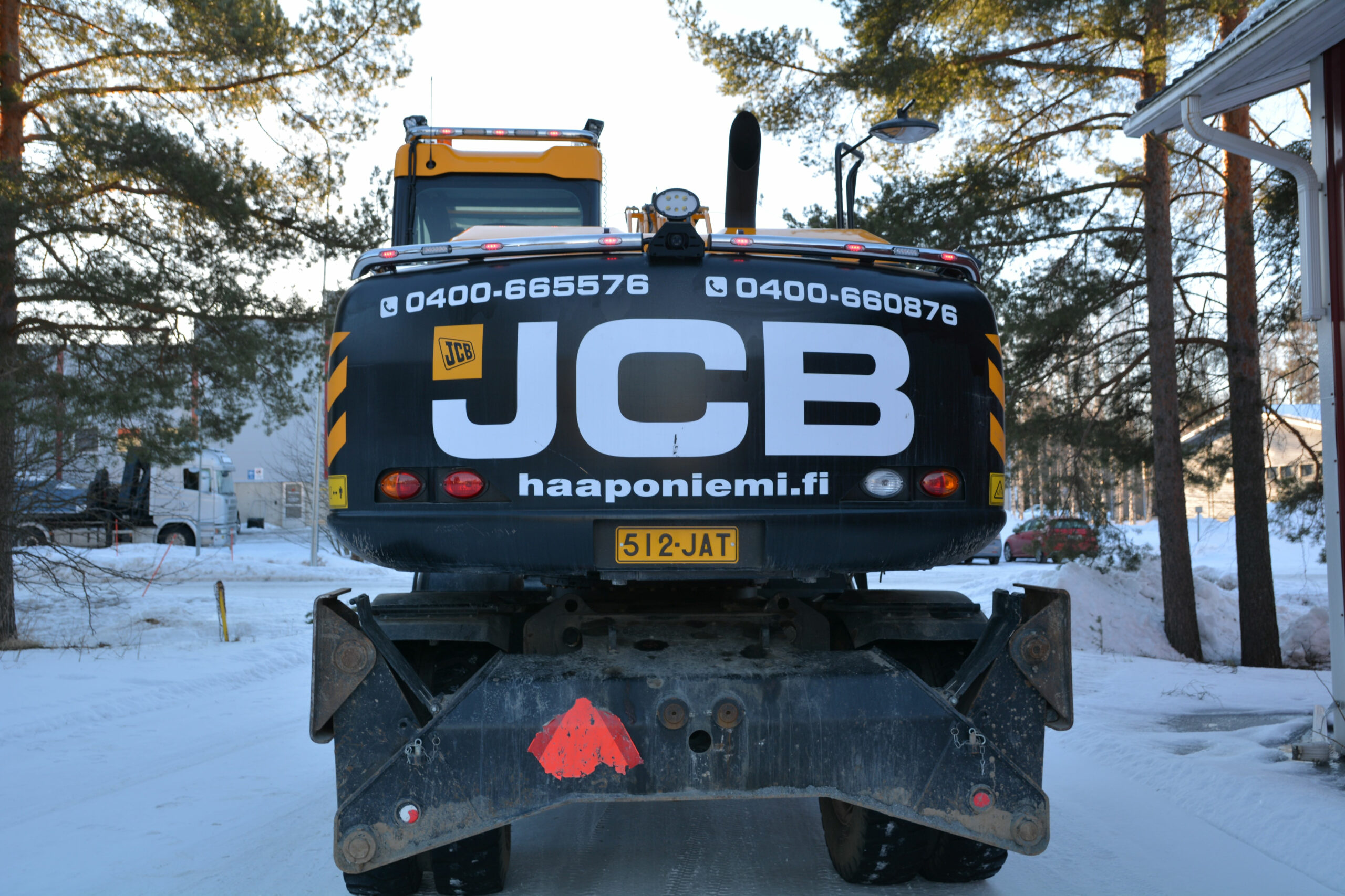 Valoteline taakse/peräpuntin päälle JCB JS145W+