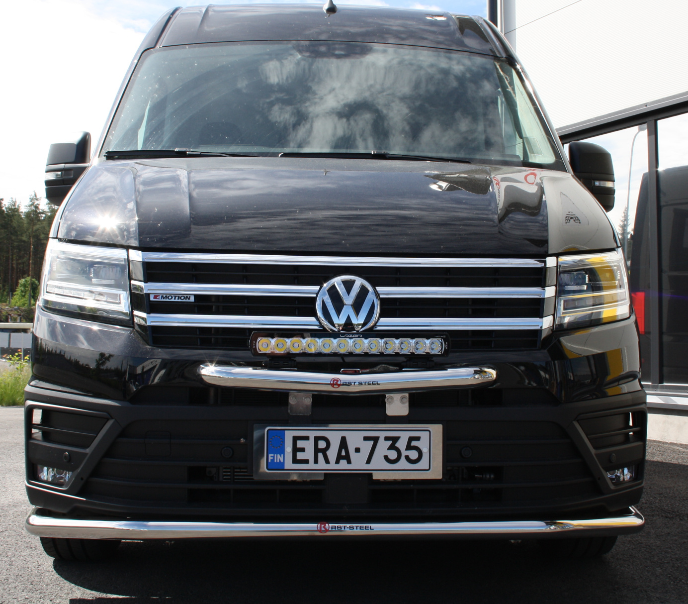 Etupuskurin Suojarauta Volkswagen Crafter 2017- (Ø60mm)