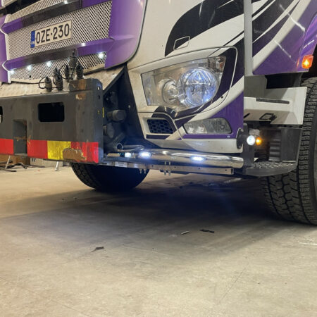 Etuhelmaputki Sisu Polar 2,3m, Maansiirtopuskuri