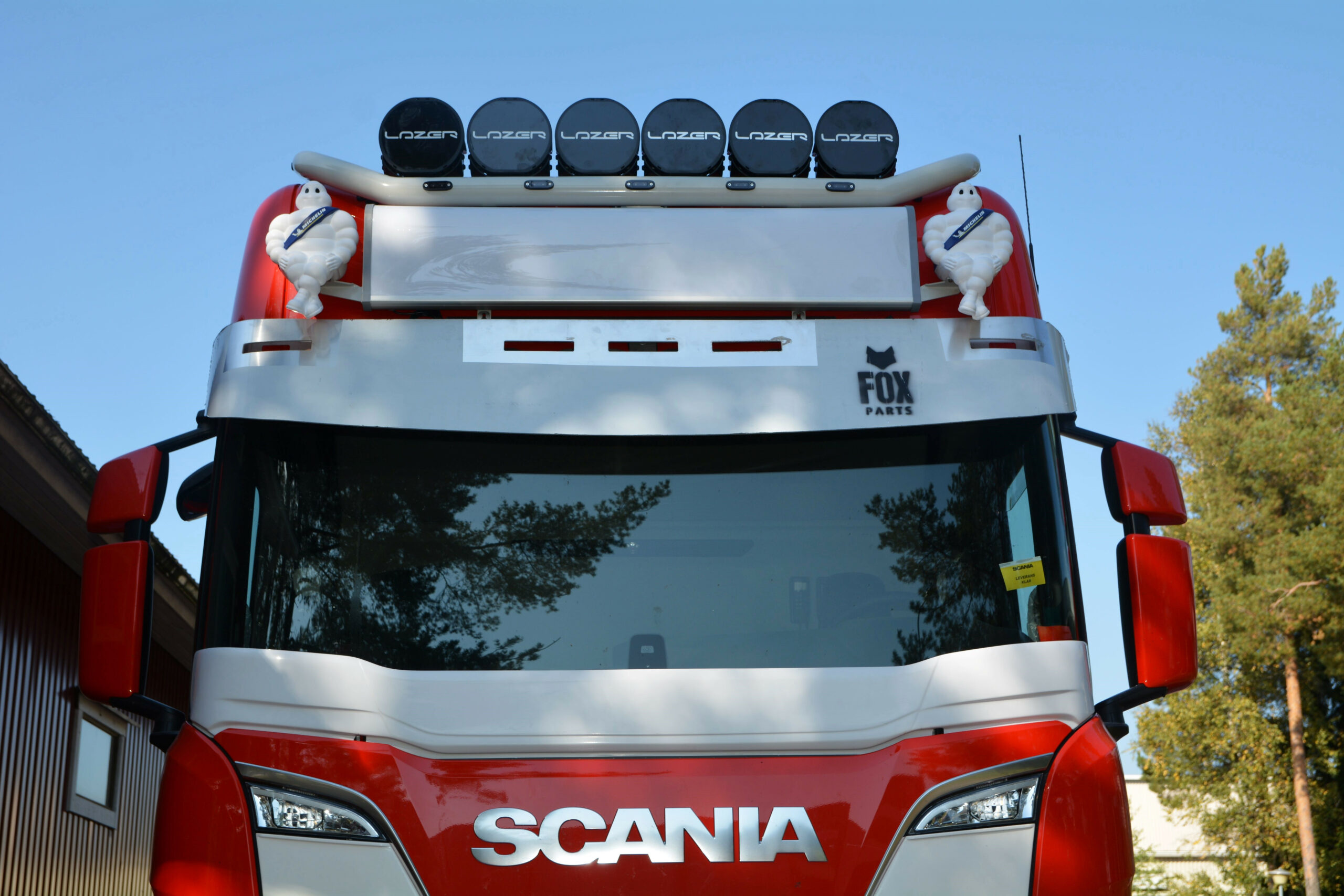 Fox Parts Aurinkolippa Scania NextGen (35cm)