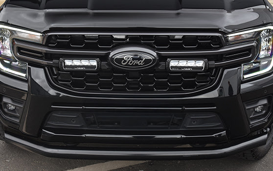 Lazer Grille Kit Ford Ranger Wildtrak 2023- Triple-R 750 Lisävaloilla - Image 2