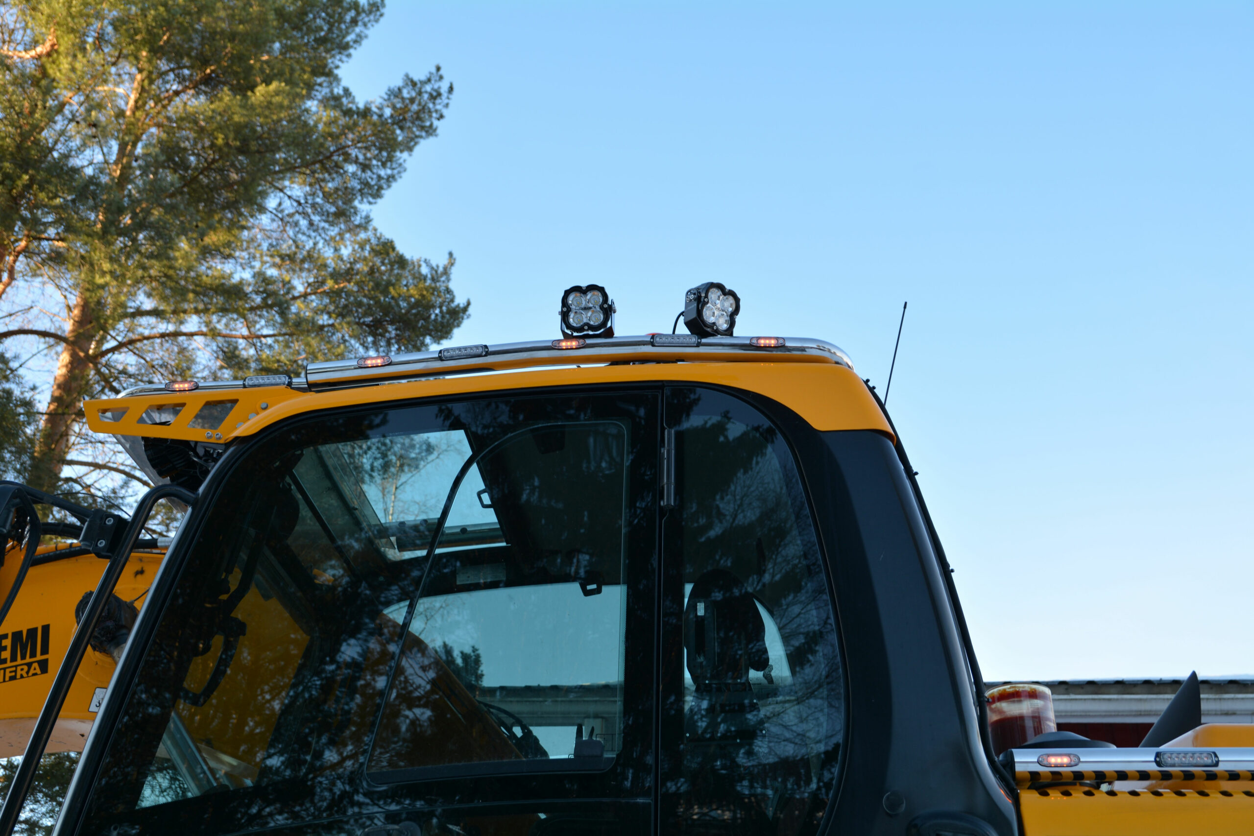 Valoteline katolle JCB JS145W+