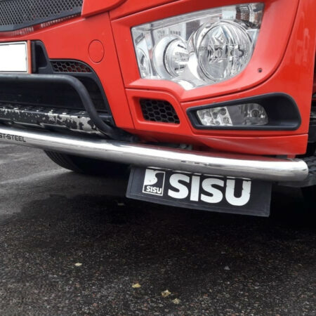 Etuhelmaputki Sisu Polar, Maansiirtopuskurilla