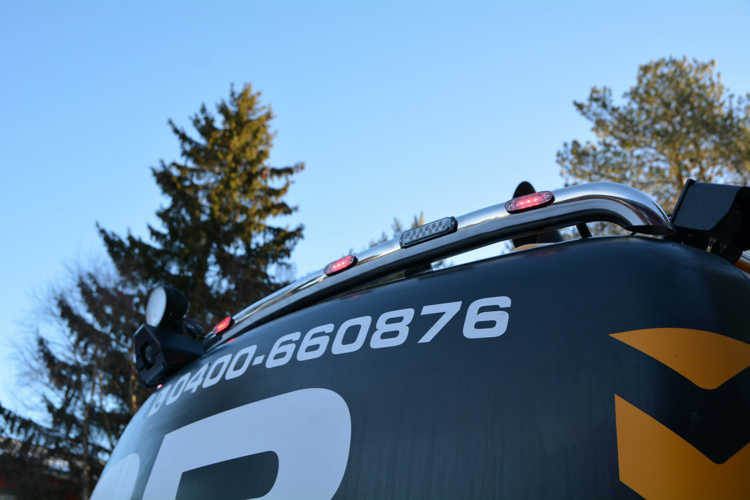 Valoteline taakse/peräpuntin päälle JCB JS145W+ - Image 3