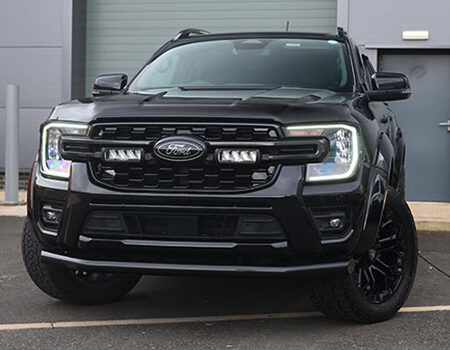 Lazer Grille Kit Ford Ranger Wildtrak 2023- Triple-R 750  Lisävaloilla