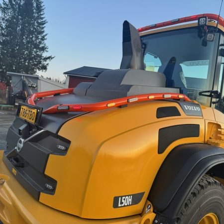 Valoteline taakse / konepellin päälle Volvo L45-L50G/H 2012-